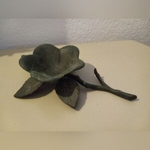 Metal Flower Tealight Trinket Holder
